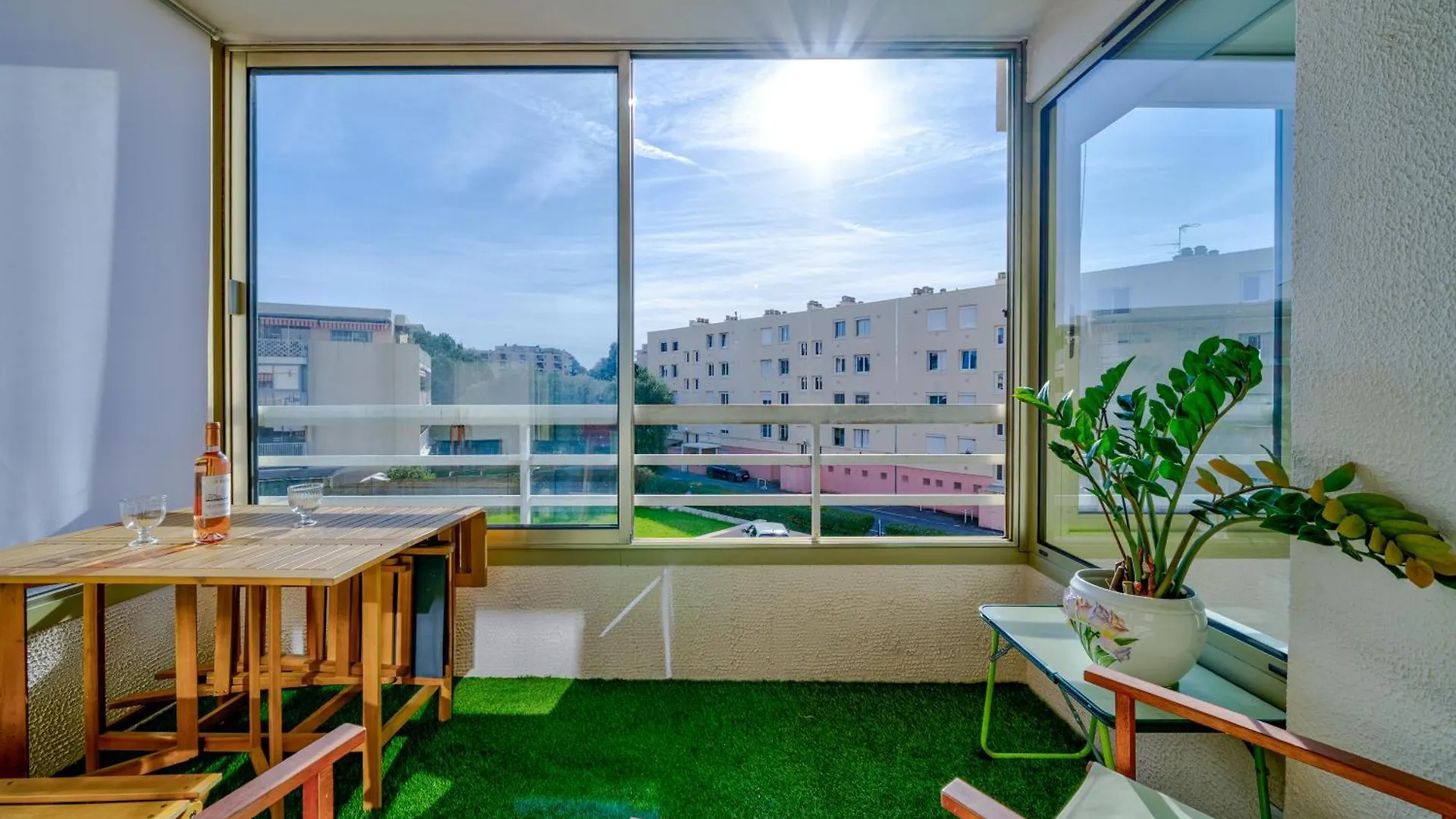 Apartment 2 Pieces Calme Proche De La Mer Parking En Sous-Sol Cagnes-sur-Mer France